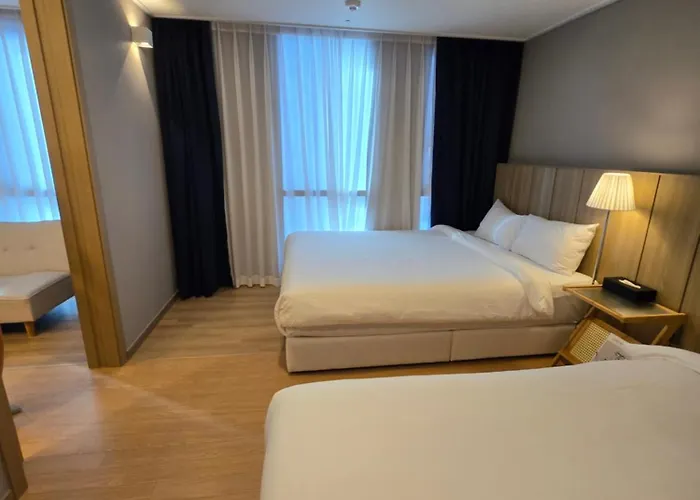 Hera Haeundae Family-up To 5 Guests * Busan