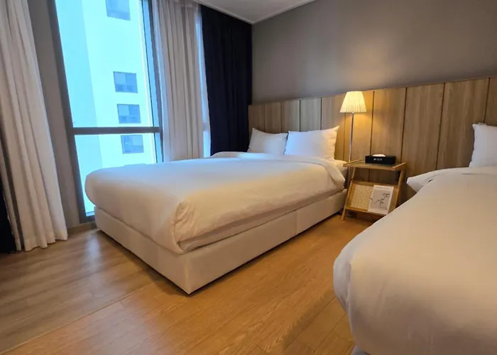 Hera Haeundae Family-up To 5 Guests Busan