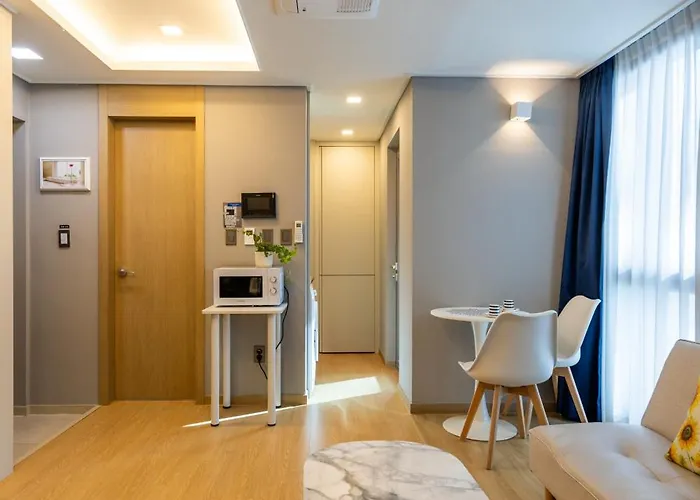 Hera Haeundae Family-up To 5 Guests *